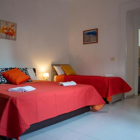 Domus Anticaglia By Domusextra Apartment Наполи Екстериор снимка