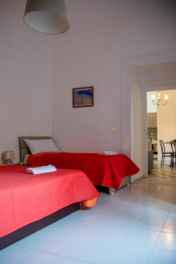 Domus Anticaglia By Domusextra Apartment Наполи Екстериор снимка