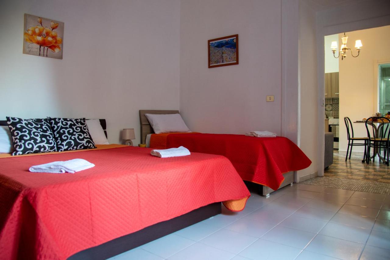 Domus Anticaglia By Domusextra Apartment Наполи Екстериор снимка