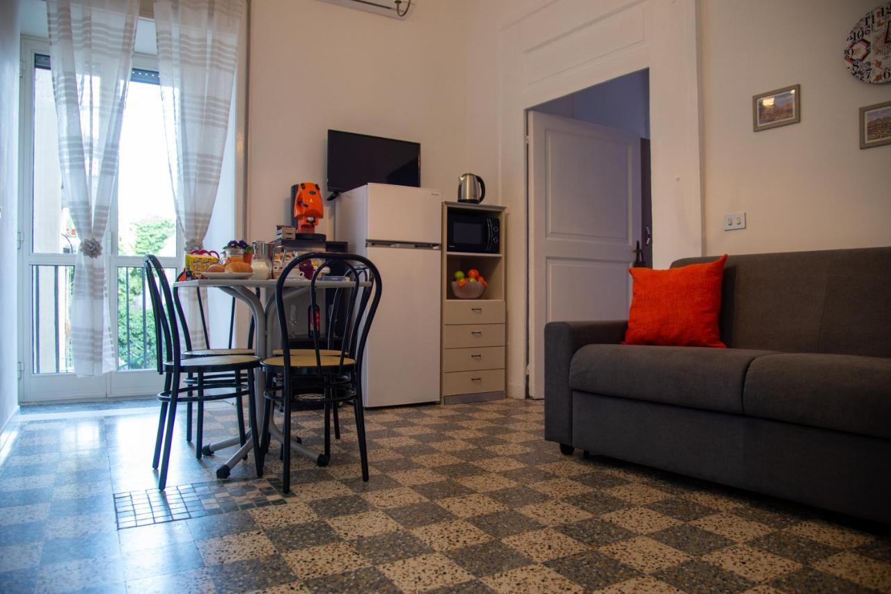 Domus Anticaglia By Domusextra Apartment Наполи Екстериор снимка